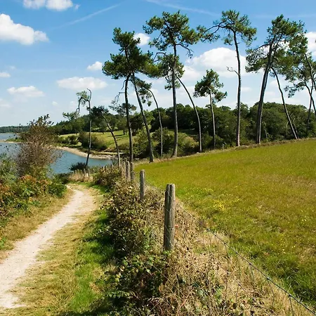 2 Au Calme Avec Terrasse, Piscine Chauffee Et Acces En Vendee - Fr-1-783-26 Chalet *